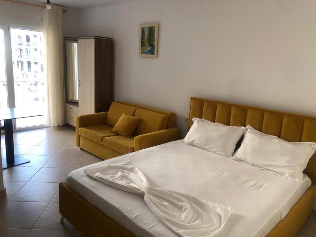 Hotel Mario, Shëngjin Exteriör bild