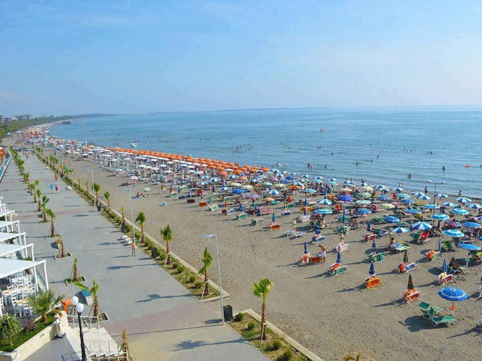 Hotel Mario, Shëngjin Exteriör bild