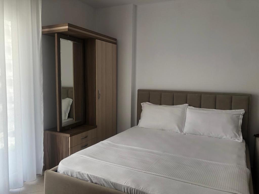 Hotel Mario, Shëngjin Exteriör bild